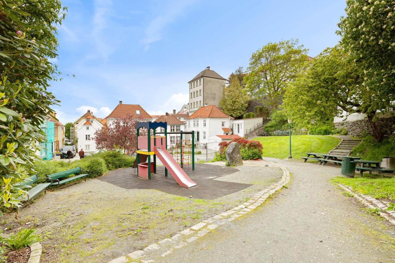 Behind Bryggen - Renovated - Budget Friendly Bergen Exteriör bild